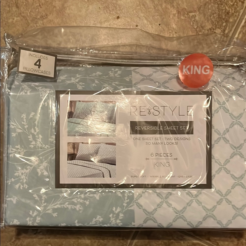 King Reversible Sheet Set  with 4 pillowcases